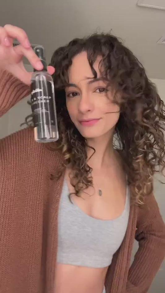 Skylar's routine makes curly hair look fresh and clean without washing.